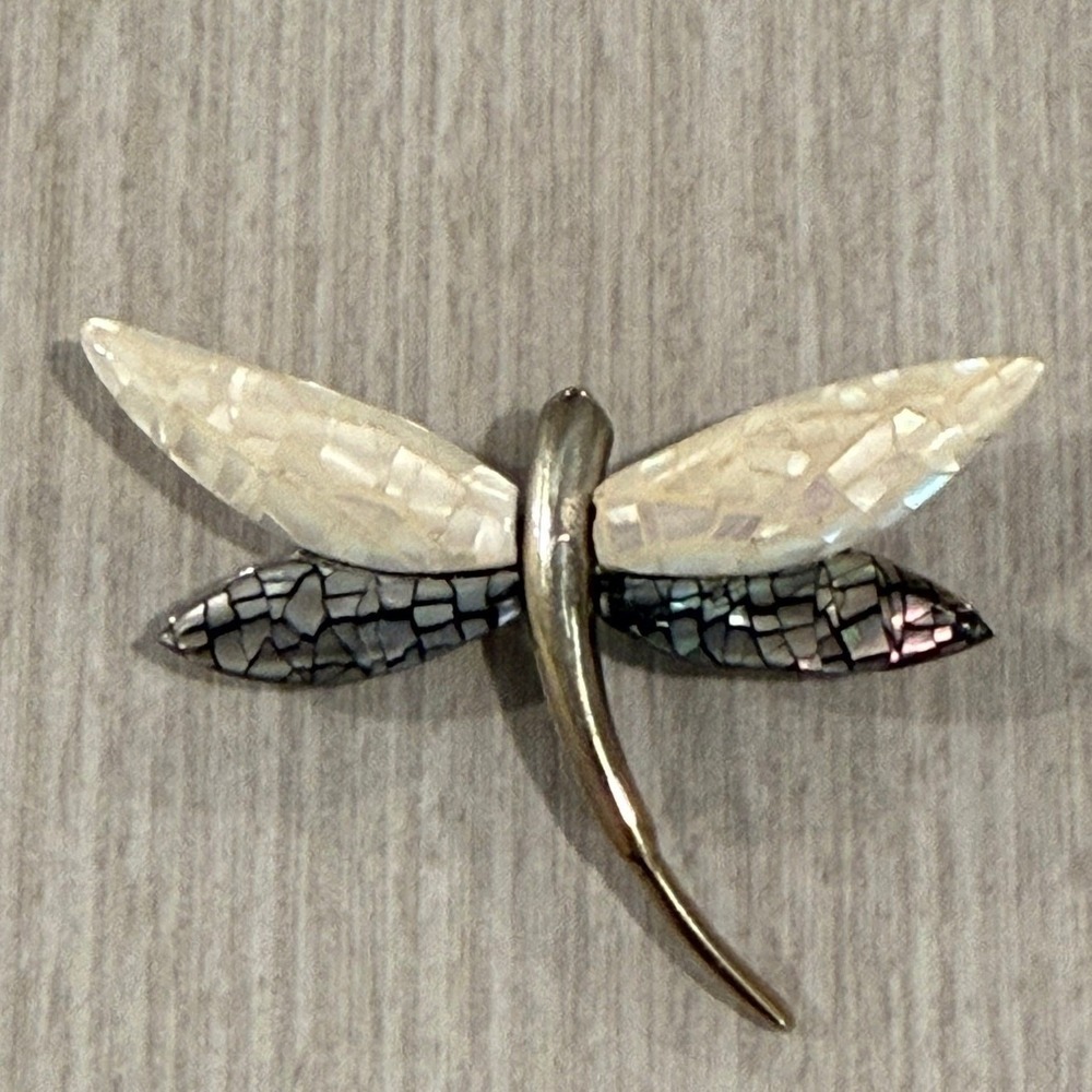 Liz Claiborne Vintage Dragonfly Brooch Pin Mother of Pearl Abalone Shell J9